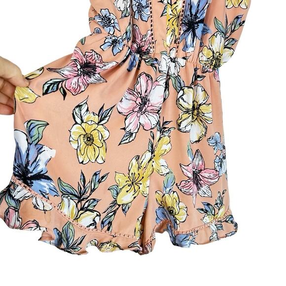 Sienna Sky Romper Womens Size M Peach Pink Floral Ruffles Whimsical Feminine Fun - Picture 4 of 9